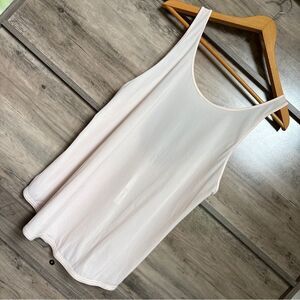 Lululemon Soft Pink Strappy Flowy Tank Top Women's 8 preworn excellent condition